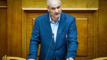 Προϋπολογισμός - Αλέξανδρος Καζαμίας: «Θετική αλλαγή της στάσης της κυβέρνησης στο τελευταίο ψήφισμα του ΟΗΕ»