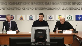 Βασίλης Κικίλιας: με κατεπείγουσες επιστολές προετοιμάζει για ενδεχόμενο χιονιά εταιρείες μηχανημάτων έργου