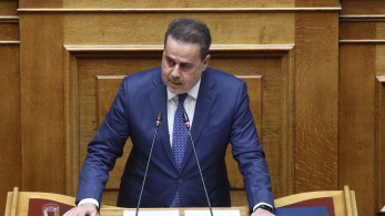 Παπασταύρου στους βουλευτές της ΝΔ για τους οικισμούς: Η κυβέρνηση διορθώνει αστοχίες 10ετιών