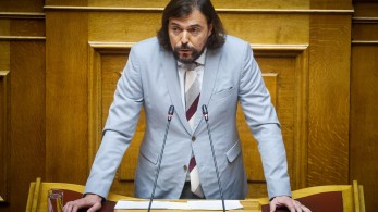 Πέτρος Παππάς: «Αδιανόητο να μην παραστούν βουλευτές στις Σπέτσες - Στο επίπεδο του αστείου η δικαιολογία "με πιάνει ναυτία"»