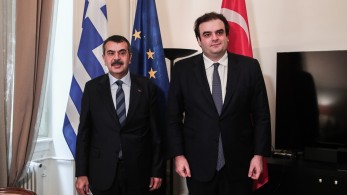 Συνάντηση Πιερρακάκη-Τεκίν: υπέγραψαν συμφωνία συνεργασίας για την Επαγγελματική Εκπαίδευση και Κατάρτιση