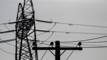 ΔΕΗ: απορροφά την αύξηση στην τιμή χονδρικής - Σταθερό το πράσινο τιμολόγιο Οκτωβρίου