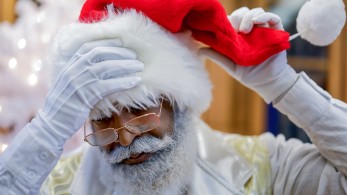 ΗΠΑ: από την Αυστραλία και την Ασία, ο Άγιος Βασίλης ξεκίνησε να μοιράζει τα χριστουγεννιάτικα δώρα