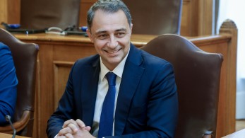 Μάξιμος Σενετάκης για τα 3 χρόνια «Μανιφέστο»: Κάθε φύλλο είναι κι ένα μικρό μανιφέστο ελευθερίας