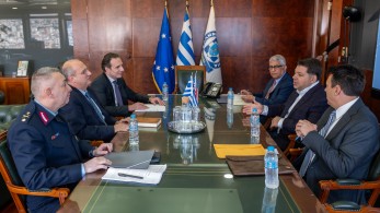 Συνάντηση εργασίας του υπουργού Γιάννη Οικονόμου με τον Πρέσβη των Η.Π.Α. Γιώργο Τσούνη