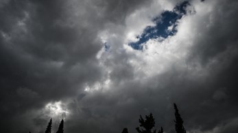 Νέο κύμα κακοκαιρίας με βροχές και ισχυρές καταιγίδες - Πού θα χιονίσει
