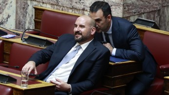 Ο Τζανακόπουλος και ένας «Βραζιλιάνος κούριερ»