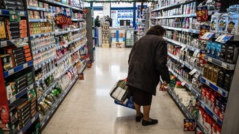 Υπουργείο Ανάπτυξης: Μείωση τιμής σε πάνω από 3.000 προϊόντα - Ολόκληρη η λίστα