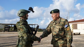 Η συμβολή Φλώρου στην αναβάθμιση της χώρας - Το δύσκολο έργο της νέας ηγεσίας των ενόπλων δυνάμεων