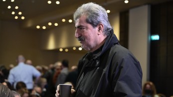 Καθυστερημένος ο Πολάκης στις Σπέτσες: «Πρέπει να πω καλώς σας βρήκα;»