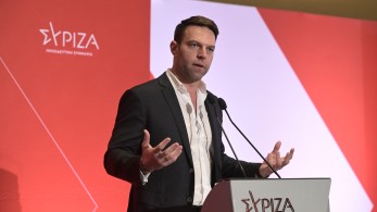 Οι ακραίες θέσεις του ΣΥΡΙΖΑ για τα ομόφυλα ζευγάρια