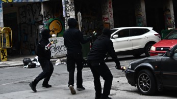 Αναρχικοί: καταστρέφουν γιατί απλά βαριούνται