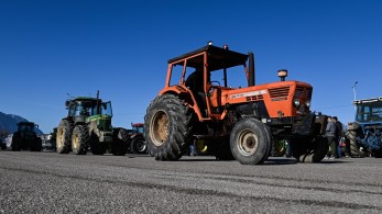 Κυβερνητικές πηγές: Τα 18+1 μέτρα στήριξης στους αγρότες από το 2019