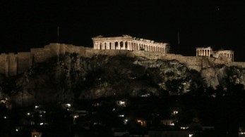 Υπουργείο Πολιτισμού: Μηνύσεις για το drone show στην Ακρόπολη