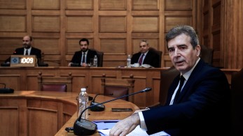 Μιχάλης Χρυσοχοΐδης: Ανοίγουν τα γήπεδα 12 Φεβρουαρίου - Να πάμε με τα παιδιά μας