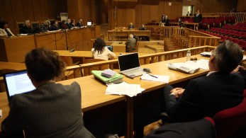 Ξεκινά η δίκη για την υπόθεση μαστροπείας και βιασμού της 12χρονης του Κολωνού