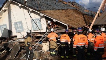 Σεισμός στην Ιαπωνία: μάχη με τον χρόνο δίνουν οι διασώστες - Τουλάχιστον 84 νεκροί