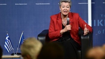Ίλβα Γιόχανσον: Αξιοσημείωτα βήματα στη μοντέρνα διαχείριση του μεταναστευτικού από την Ελλάδα