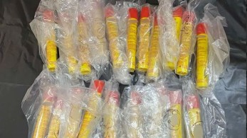 Πλατεία Μαβίλη: σύλληψη 16 ατόμων για επίθεση με φωτοβολίδες εναντίον αστυνομικών