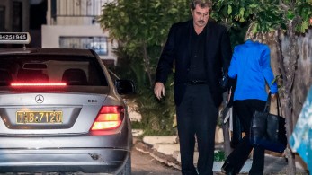 Ο Πολάκης επιτίθεται εκ νέου στους δημοσιογράφους με αφορμή αυτά που είπε ο Νταλάρας