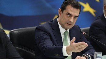Σκρέκας για ομόφυλα ζευγάρια: Ο πρωθυπουργός θα φέρει πολύ ισορροπημένο και δίκαιο νόμο