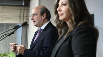 Νέοι γονείς: 7 μέτρα στήριξης και αναδρομικά από την κυβέρνηση - Έρχεται σχέδιο για το δημογραφικό