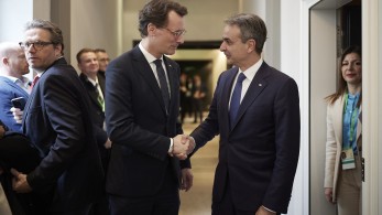 Μπαράζ επαφών Μητσοτάκη στη Διάσκεψη Ασφαλείας του Μονάχου – Συγχαρητήρια για τον γάμο ομοφύλων