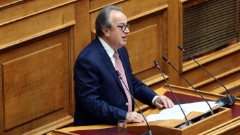 Βουλή - Γάμος ομόφυλων: κοκορομαχία Ελληνικής Λύσης – Νίκης για το... χριστιανόμετρο