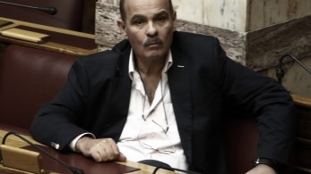 Αδειάζει η Κουμουνδούρου - Φεύγει και ο Μιχελογιαννάκης από το κόμμα