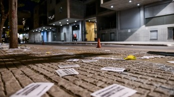 Άθλια επίθεση του Ρουβίκωνα στο σπίτι της Λίνας Κλείτου - Η απάντηση της δημοσιογράφου