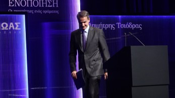 Το… «κοουτσάρισμα» του πρωθυπουργού