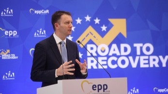 Ζίγκφριντ Μουρεσάν: Ο πρώην μεγάλος ασθενής της Ευρώπης είναι η χώρα της χρονιάς