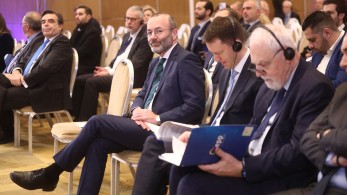 Βέμπερ: Ο ΣΥΡΙΖΑ πρωταγωνίστησε στην προσπάθεια να μπλοκαριστούν πόροι προς την Ελλάδα Βέμπερ: Ο ΣΥΡΙΖΑ πρωταγωνίστησε στην προσπάθεια να μπλοκαριστούν πόροι προς την Ελλάδα