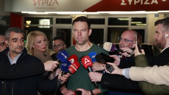 Σύριζα: θεατρική ομάδα που ανεβάζει αποκλειστικά κωμωδίες