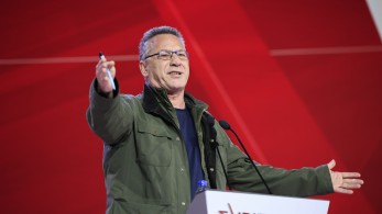 Συνέδριο ΣΥΡΙΖΑ: άγριος καβγάς Αρβανίτη - Παππά για το ποιος είναι πιο... «κομματικός»!