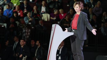 Συνέδριο ΣΥΡΙΖΑ-Γεροβασίλη: Στέφανε, αν θες εκλογές σε δέκα μέρες, κάν' τες μόνος σου