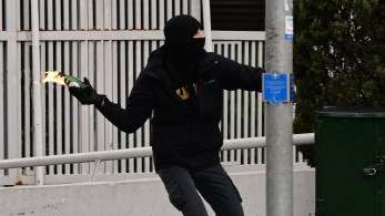 Πορεία για τα Τέμπη-ΕΛΑΣ: 8 συλλήψεις και 15 προσαγωγές  για τα επεισόδια - Τραυματίστηκαν δύο αστυνομικοί