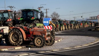 Αγρότες: άνοιξε ο δρόμος στην Αθηνών-Λαμίας - Είχε κλείσει στο μπλόκο της Αταλάντης