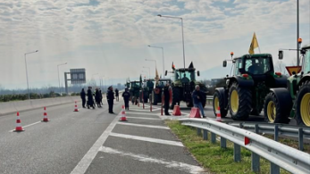 Αγρότες: συντεταγμένα και με αστυνομική συνοδεία η κάθοδος των τρακτέρ στην Αθήνα