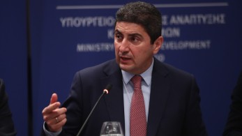Δεν παραδίδει την έδρα ο Αυγενάκης - Τι λέει για τη διαγραφή του από την ΚΟ της Νέας Δημοκρατίας
