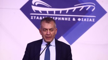 Βρούτσης και Παπαστεργίου παρέδωσαν  την ΚΥΑ για τη διαδικασία ταυτοποίησης εισόδου στα γήπεδα