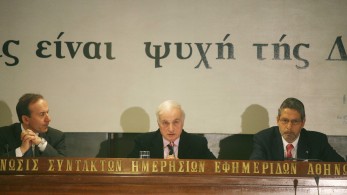 Σε κρίσιμη κατάσταση η σύζυγος του Μανώλη Μαυρομμάτη - Μπαίνει σε μηχανική υποστήριξη