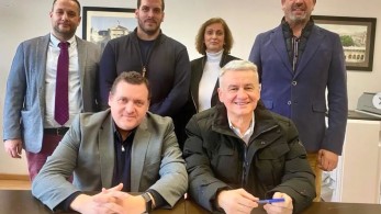 Ελπιδοφόρο μνημόνιο συνεργασίας υπέγραψε ο πρώην πρέσβης της Κύπρου στην Αθήνα