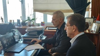 Δήμος Πειραιά: τηλεδιάσκεψη Μώραλη-Σταϊκούρα για την υπογειοποίηση του ΗΣΑΠ