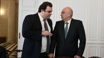 Δημοσκόπηση Alco: Δένδιας και Πιερρακάκης οι δημοφιλέστεροι υπουργοί της κυβέρνησης