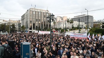 Κυκλοφοριακές ρυθμίσεις σε Σύνταγμα και Θησείο λόγω προεκλογικών συγκεντρώσεων