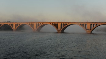 ΗΠΑ - Κατάρρευση γέφυρας στη Βαλτιμόρη: 20 εργάτες ενδέχεται να έπεσαν στο ποτάμι