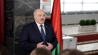 Μακελειό στη Μόσχα: ο Λουκασένκο διαψεύδει Πούτιν για την προσπάθεια διαφυγής των τρομοκρατών Μακελειό στη Μόσχα: ο Λουκασένκο διαψεύδει Πούτιν για την προσπάθεια διαφυγής των τρομοκρατών