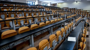 Άρης Πορτοσάλτε: Να πληρώνει όποιος θέλει να τελειώσει το πανεπιστήμιο στα 58 (video) Άρης Πορτοσάλτε: Να πληρώνει όποιος θέλει να τελειώσει το πανεπιστήμιο στα 58 (video)