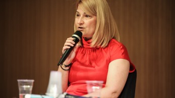 Μαρία Νάτσιου στο «Μανιφέστο»: Χρειαζόμαστε πολίτες ενεργούς με ενσυναίσθηση και υπευθυνότητα Μαρία Νάτσιου στο «Μανιφέστο»: Χρειαζόμαστε πολίτες ενεργούς με ενσυναίσθηση και υπευθυνότητα